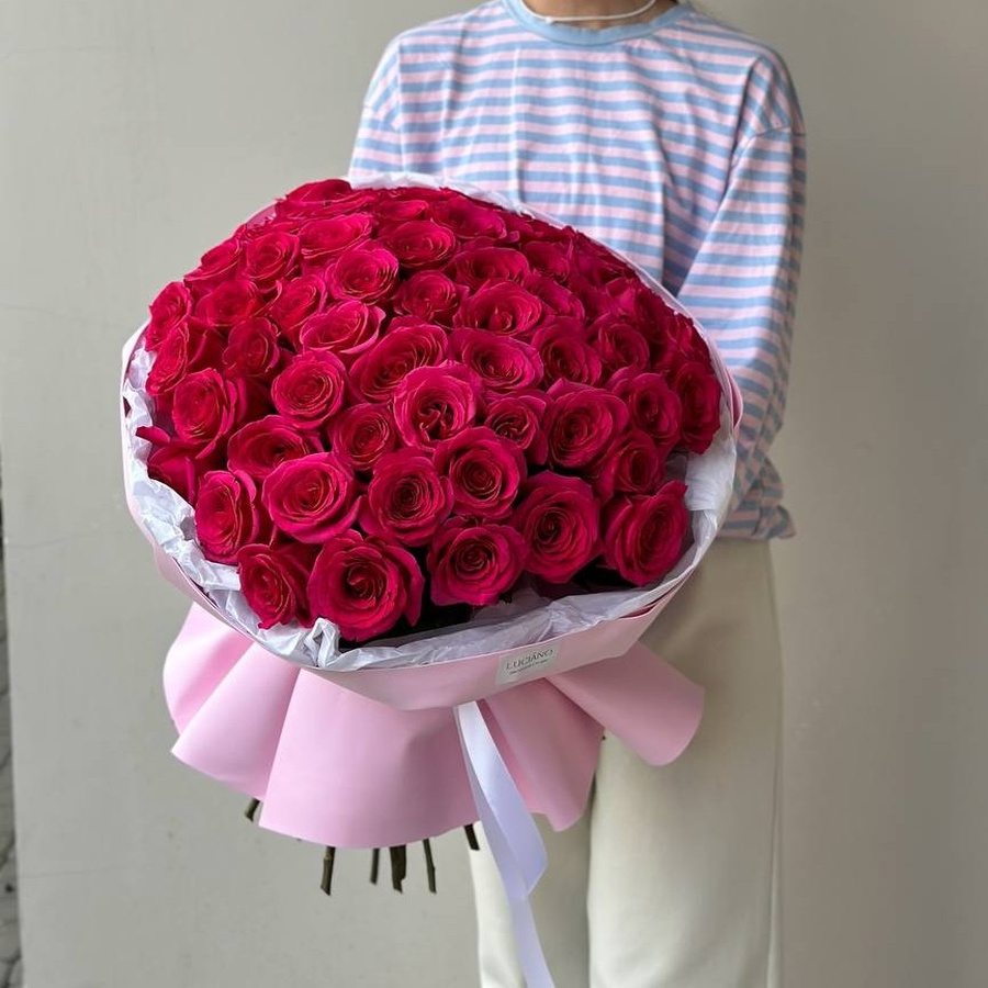 Моно букет из роз Gotcha - 65 шт