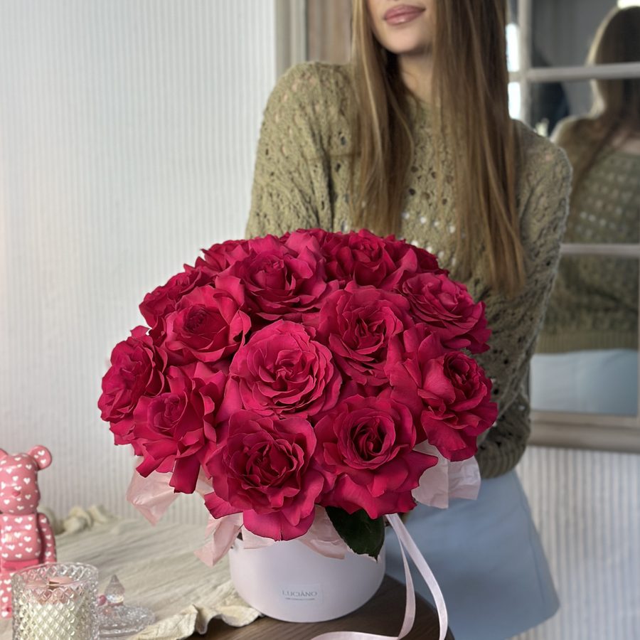 Моно-композиция из французских роз Gotcha