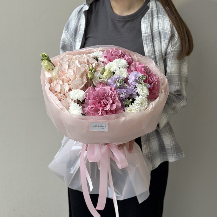 Авторский букет с сантини, эустомой и маттиолой