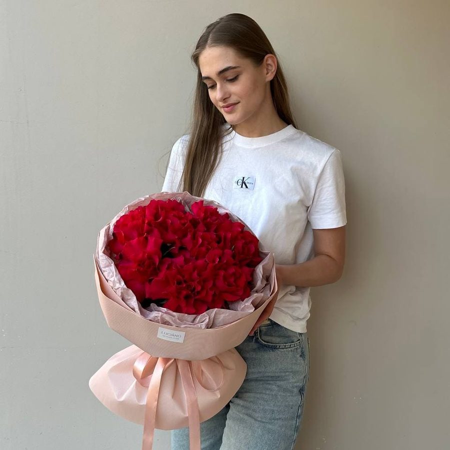 Моно-букет из французских роз Gotcha - 9 шт