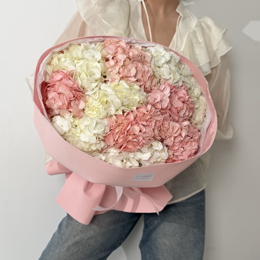 Моно-букет из гортензий - 11 шт