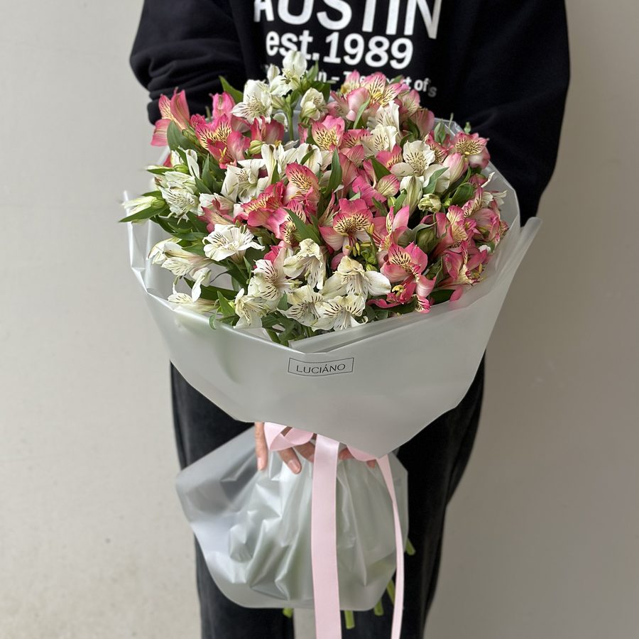 Моно букет из альстромерий - 15шт