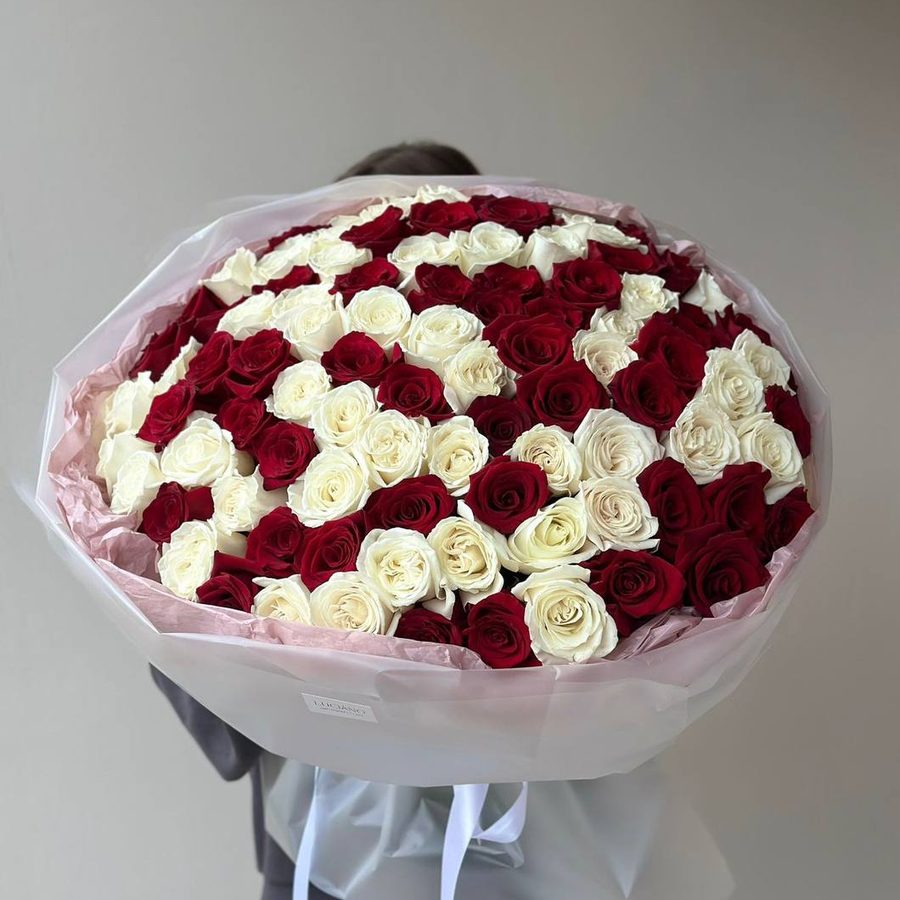 Моно букет из 101 розы