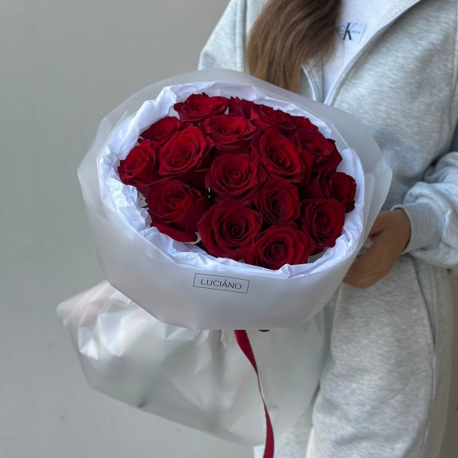 Моно-букет из роз Explorer - 17 шт