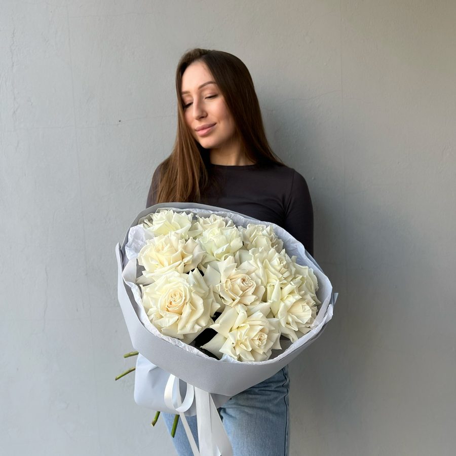 Моно-букет из французских роз Playa Blanca - 11шт