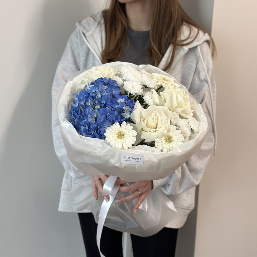 Авторский букет с гермини и сантини