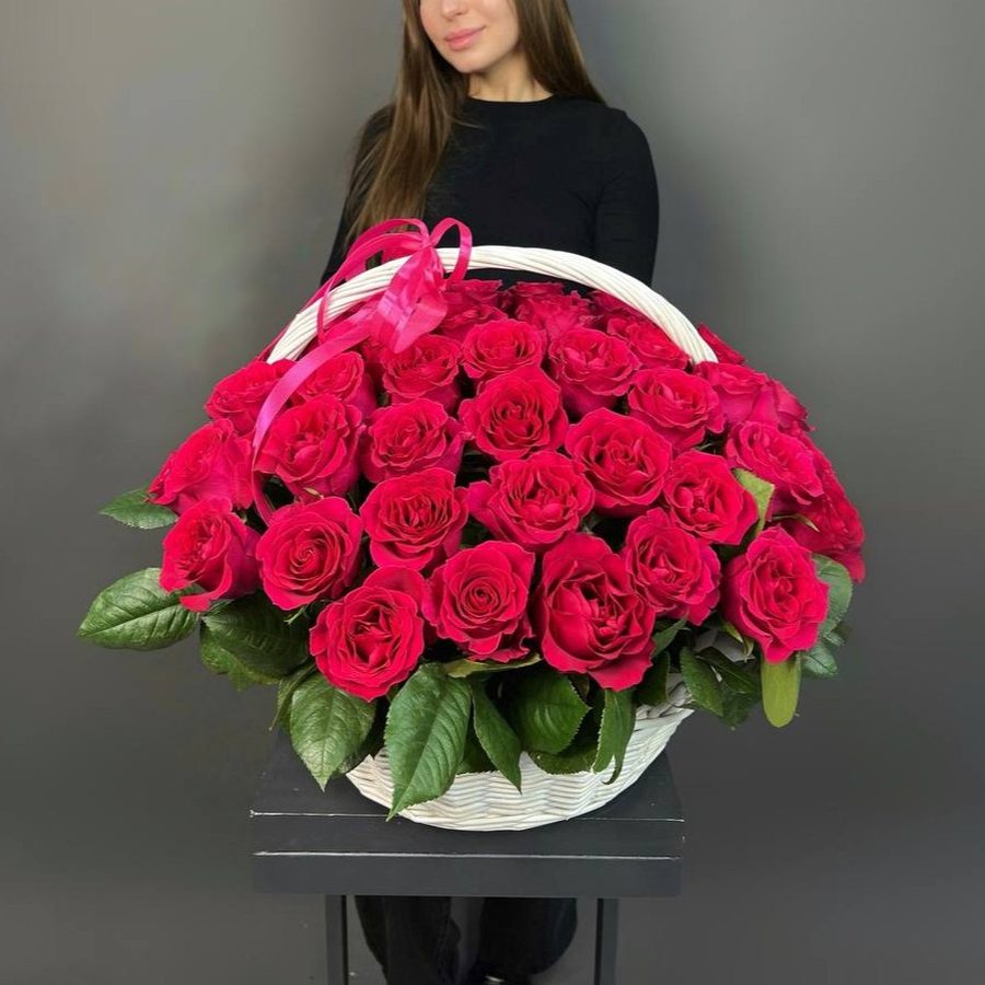 Корзина из 51 розы Gotcha