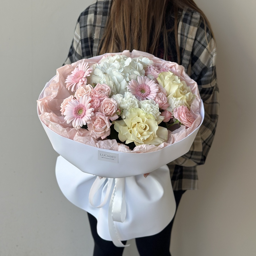 Авторский букет с французскими розами