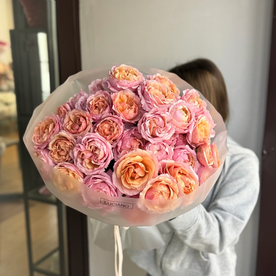 Моно-букет из кустовых роз Juliette - 11 шт